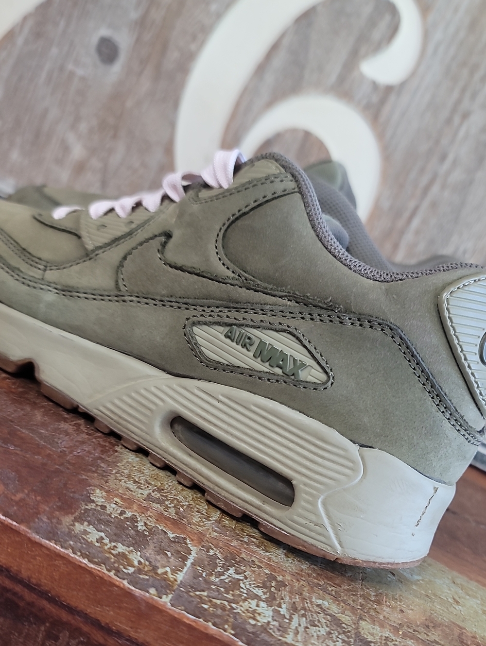 Nike Air Max 90 Winter Premium "Medium Olive/Pink" Wmns 6.5, Good Condition - Picture 12 of 16
